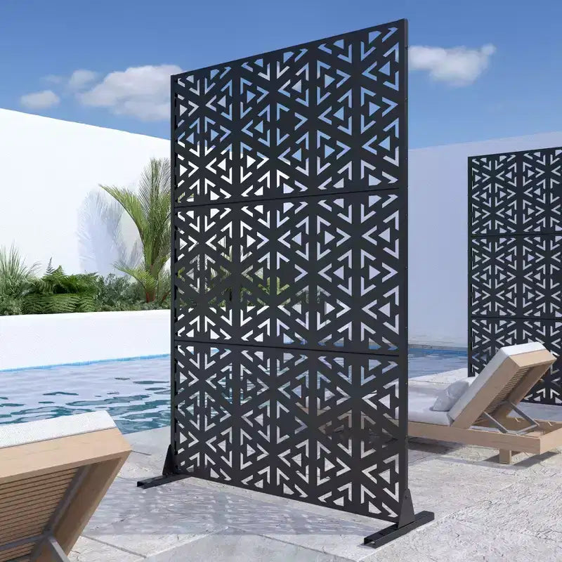 72 po H x 47 po L Clôture de jardin extérieure en métal avec motif triangulaire et applique murale