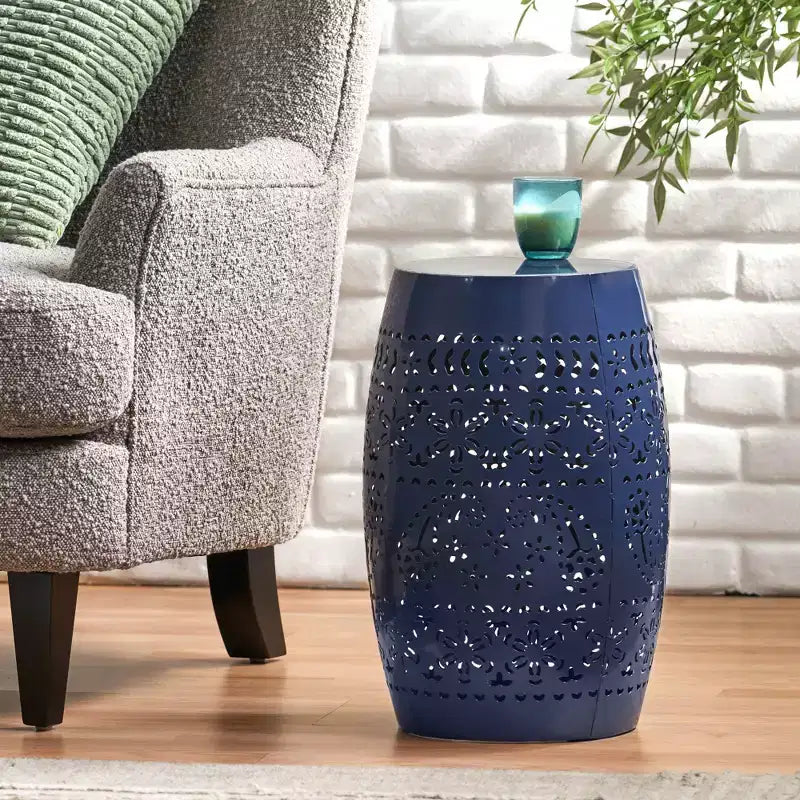 Table d'appoint sculpturale en métal, avec découpes en dentelle, pour patio, jardin, salon, arrière-cour, 12,25*12,25*18