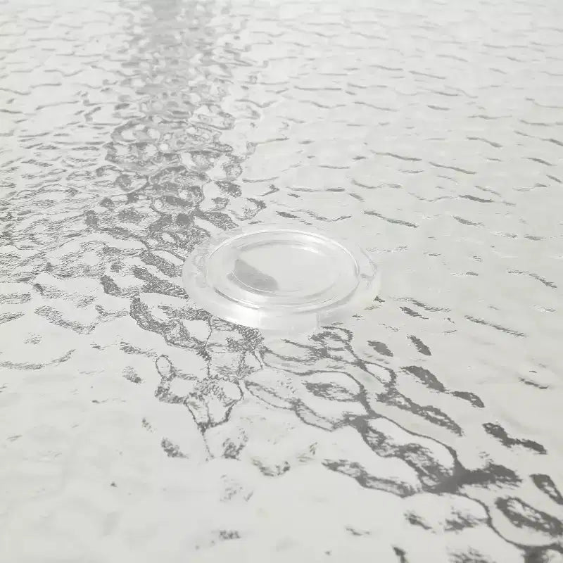 Table de patio de qualité commerciale avec dessus en verre trempé avec trou pour parasol et cadre en tube d'acier