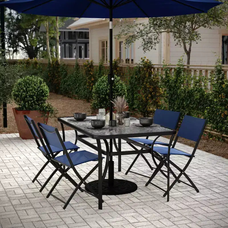 Table de patio de qualité commerciale avec dessus en verre trempé avec trou pour parasol et cadre en tube d'acier